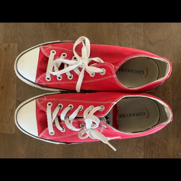 Converse Chuck Taylor sneakers size 8 - Picture 5 of 6